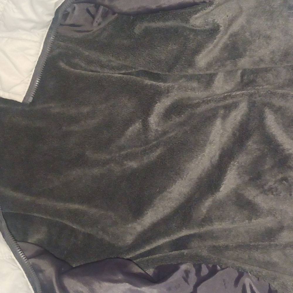 Puffer Jacket - Picture 3 of 4